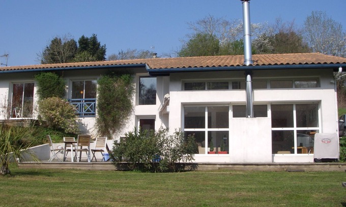 Bassussarry House | contemporary villa 240 m2 for 8 people