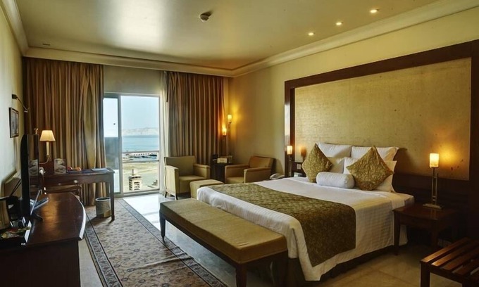 Gulshan-e-Iqbal House | Continental Guest house