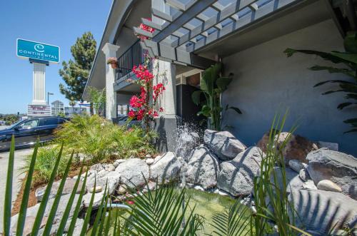 Westside Santa Cruz Hotel | Continental Inn