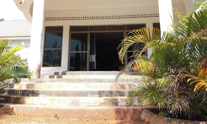 Kireka Hotel | Contra Hotel