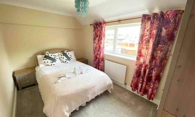 St Ives House | Contractors and families close to town centren