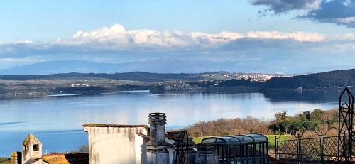 Lake Bracciano Apartment | Controluce Casa Vacanze