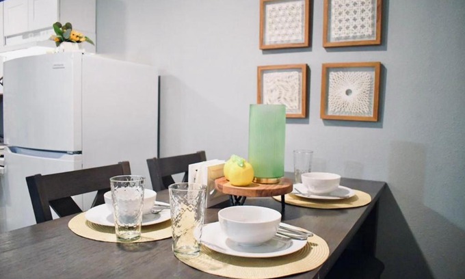 Park Place Apartment | Convenient and Cozy Retreat Near Medical Center, Downtown, NRG Stadium and Hobby Airport