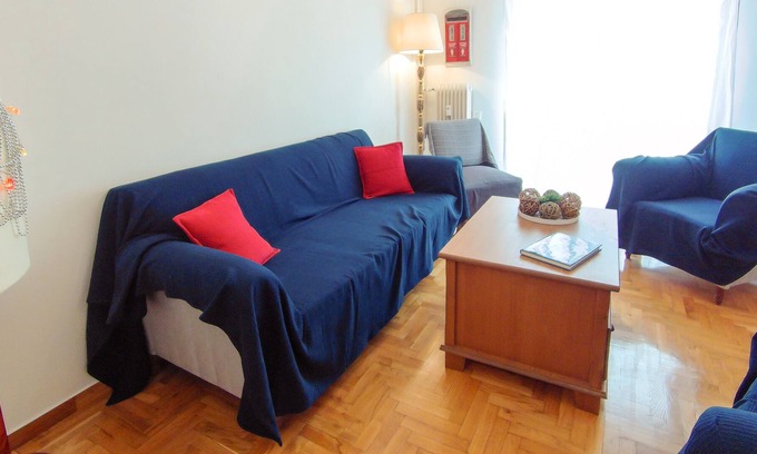 Kaisariani Apartment | Convenient, charming apartment