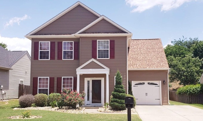 Greer House | CONVENIENTLY EVERYTHING! Comfort Away from Home!