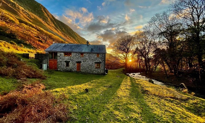Tywyn Cottage | Converted Watermill With Beautiful River And Majestic Mountains On Doorstep