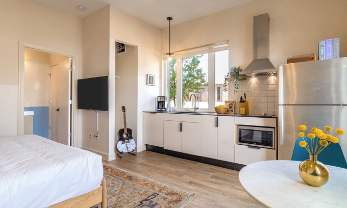 Buena Vista Apartment | Conway B104 by AvantStay | Studio in the Heart of Nashville