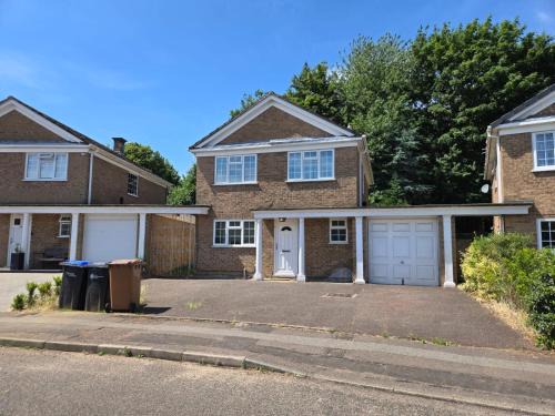 Great Houghton Apartment | Conyngham Villa, Luxury Detached House, 6 Beds, 4BR,Large garden, Parking - Sleeps 8