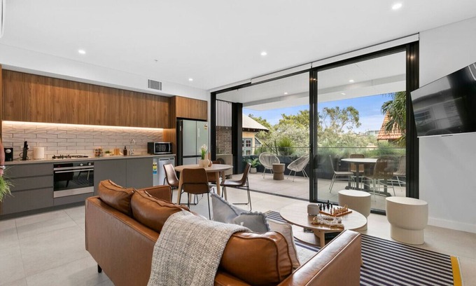 Coogee Apartment | Coogee Beachside Hideaway #3 – Cozy 1BR, Pet Friendly Retreat