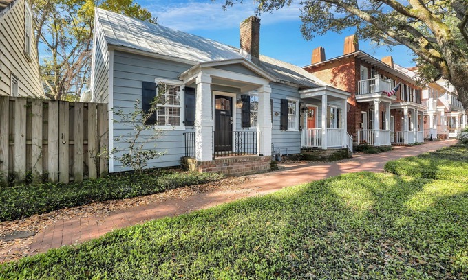 Beach Institute Cottage | Cool Designer Cottage on Jones w/Courtyard & Parking by Lucky Savannah