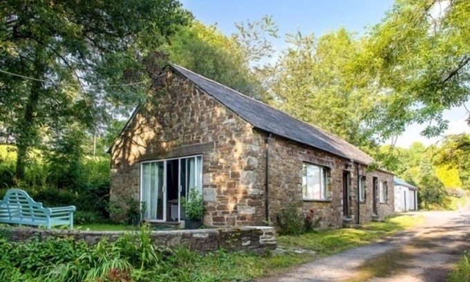 Widegates House | Coombe Farm