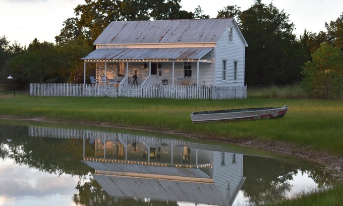 Warrenton Other | Cooper House --Round Top Restored 1800's Charming Farmhouse On 10 Acres W/ Pond