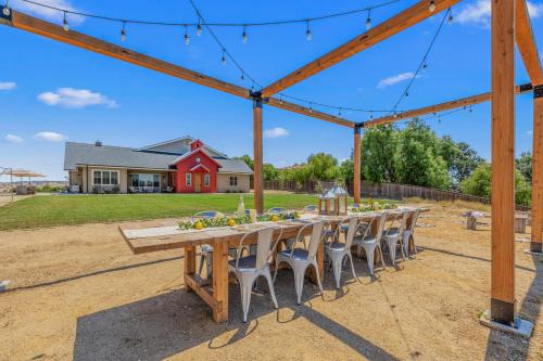 Paso Robles House | Cooperage by AvantStay Vineyard Views Soccer