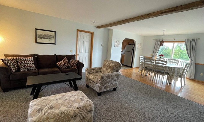 Milford Cabin | Cooperstown Double Play Lodge Unit A Near HOF
