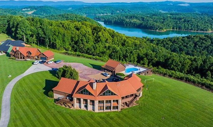 Andersonville House | Copper Top Estates 2 homes, private pool, minutes from everywhere