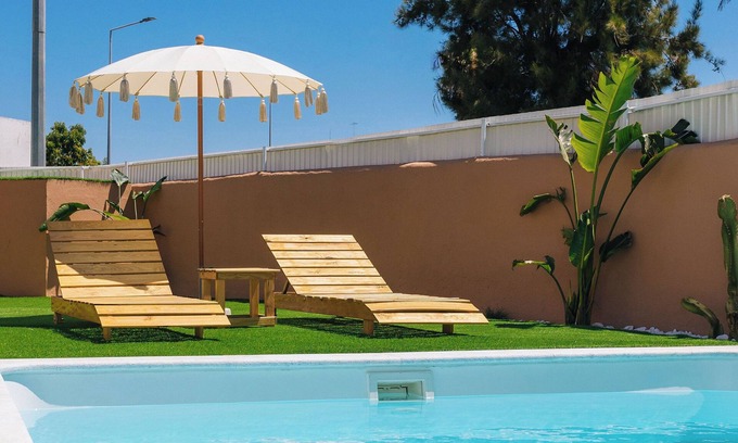 Areias de Sao Joao House | Coral Botique Suites