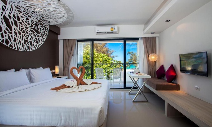 Karon Hotel | Coral Inn