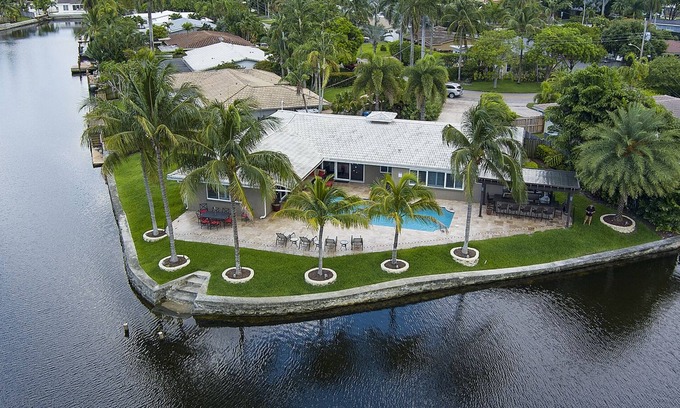 Coral Heights House | Coral Lake Hidden Oasis w/Heated Pool A+ Location