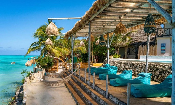 Jambiani Hotel | Coral Rocks Hotel & Restaurant