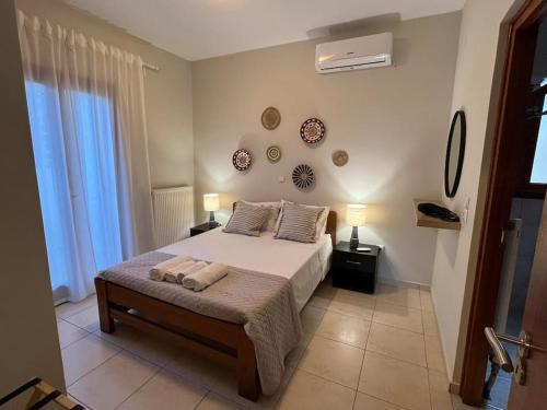 Vathy Apartment | Coral Studio