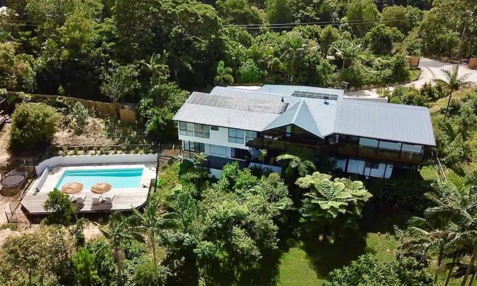 Byron Bay Villa | Coral villa