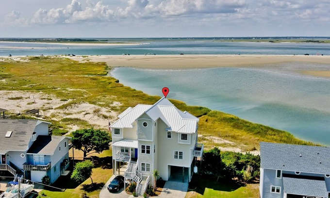 The Point House | Cordelia, Oceanfront House in Emerald Isle, NC!