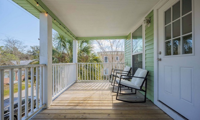 Downtown Historic District House | Cordova Dream Upper