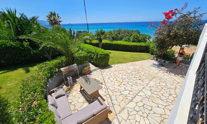 Glyfada Apartment | Corfu Glyfada Beach Apartment