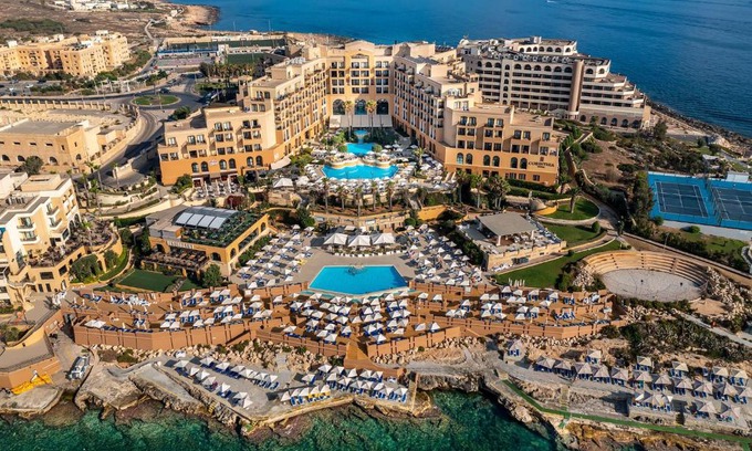 St. Julian's Hotel | Corinthia St George's Bay