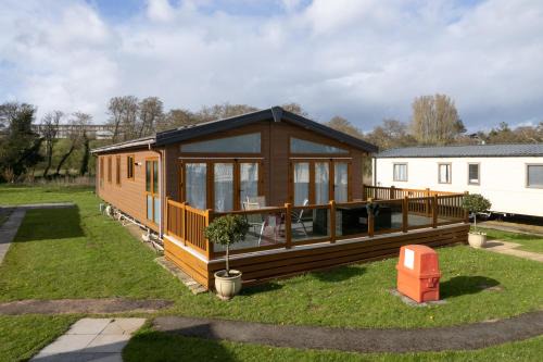 Penally Cabin | Cormorant - Luxury Lodge Close to the Beach