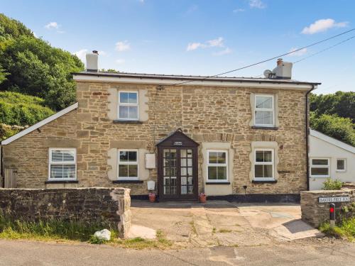 Ruardean House | Corner Cottage