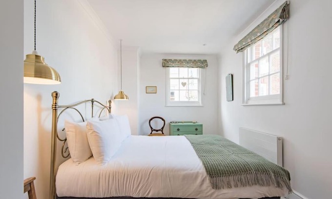 Deal House | Corner House