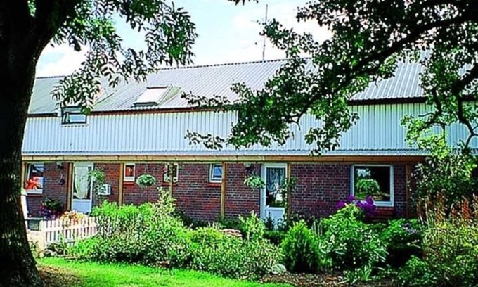 Wanderup Apartment | Cornils: Holiday apartment with lake view - Ferienwohnung Cornils
