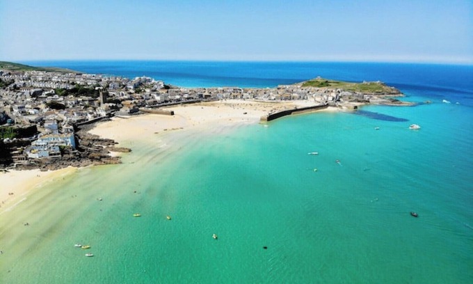 Lanner House | Cornish Village Getaway