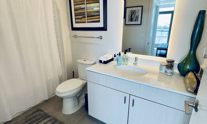 Southwest Apartment | CORPORATE RENTAL ON THE RIVER IN SOUTHWEST WASHINGTON DC