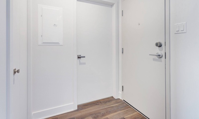 Brossard Apartment | Corporate Stays | Lumeo | Bright & open 2BR