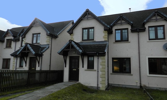 Aviemore House | Còsagach Cottage, Aviemore. Highland Holiday Homes