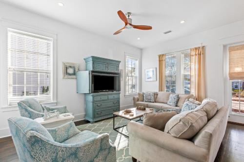 Greenway Park House | Costa Cosa