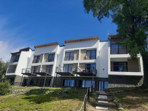 Villa Pehuenia Apartment | Costa de Lago - Cullelafquen
