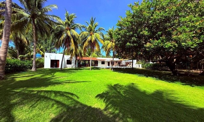 La Herradura Villa | COSTA DEL SOL TROPICAL HOUSE