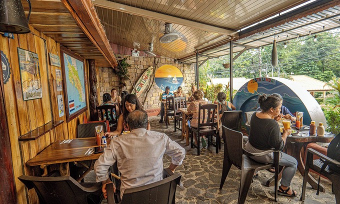 Manuel Antonio Hotel | COSTA LINDA ART HOSTEL
