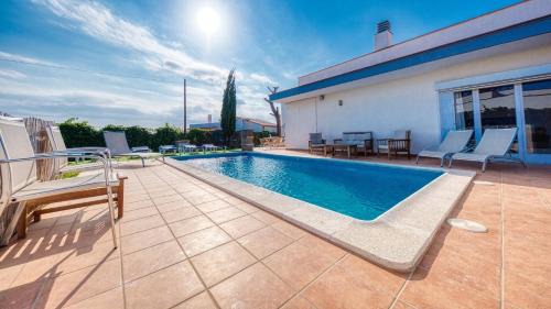 Condado del Jaruco Villa | Costacabana - Villa Yara