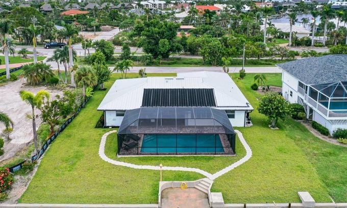 Shell Harbor House | Costal Cottage on Sanibel Island!