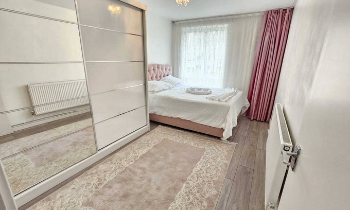 De Beauvoir Apartment | Cosy 2 bed flat with WIFI
