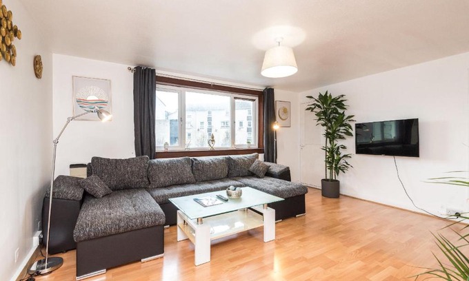 Gifford Apartment | Cosy 2 Bedroom Apartment in the Heart of Edinburgh