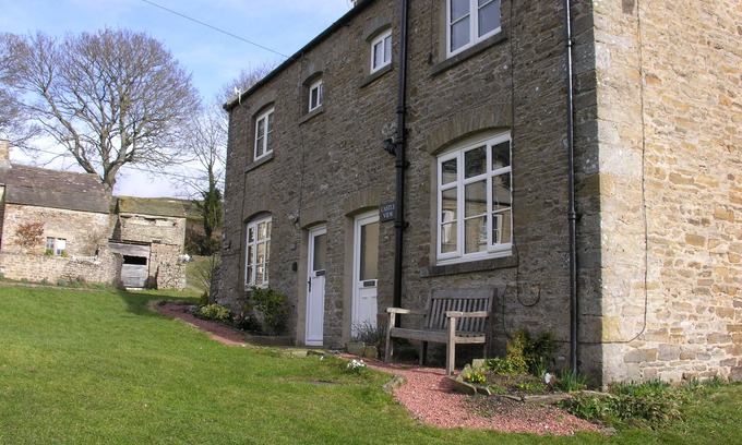 Leyburn Cottage | Cosy 2 bedroom cottage with wonderful views across Wensleydale.
