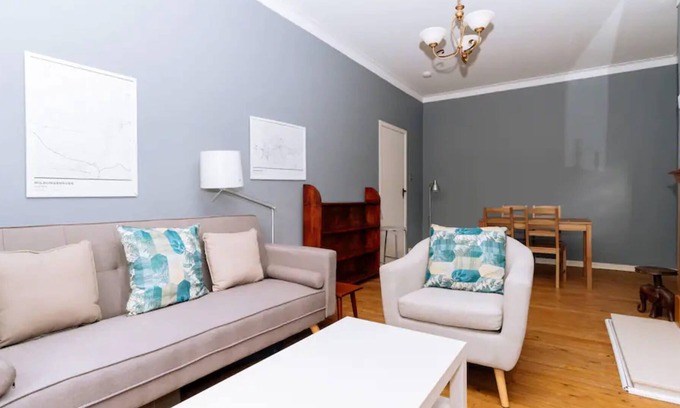 Stockbridge Apartment | Cosy 2 Bedroom Flat in Craigleith