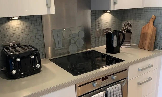 De Beauvoir Condo | Cosy 2bed Apt Canalside Views Free Parking London