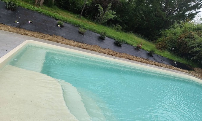 La Sauvetat-du-Dropt Bed & Breakfast | Cosy 3 bedroom house with pool
