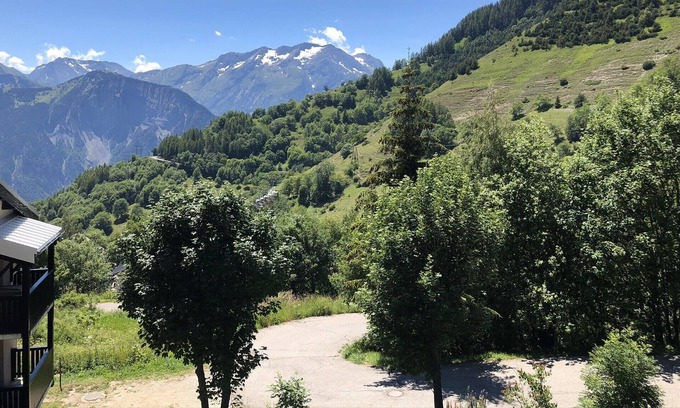 Huez-en-Oisans Apartment | Cosy 3 bedroom apartment by the station's entrance - Alpe d'Huez - Welkeys